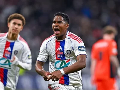 Endrick ‘bùng nổ’ tại Lyon, phản ứng bất ngờ khi bị đặt lên bàn cân với huyền thoại Benzema