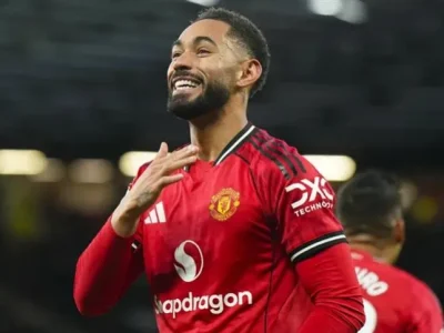 MU vs Leeds: Quỷ Đỏ ‘nghiền nát’ đối thủ, Top 3 đã trong tầm tay?