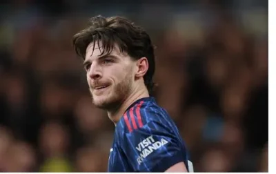 Bruno Fernandes 'chốt hạ' Declan Rice: Đẳng cấp thực sự sau 300 trận Ngoại hạng Anh! 1